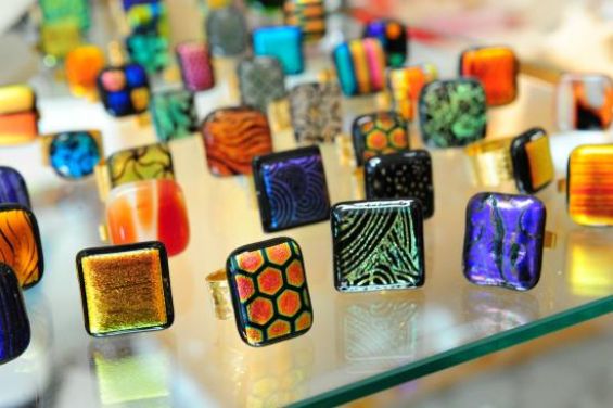 Exclusive Hot Glass Gallery